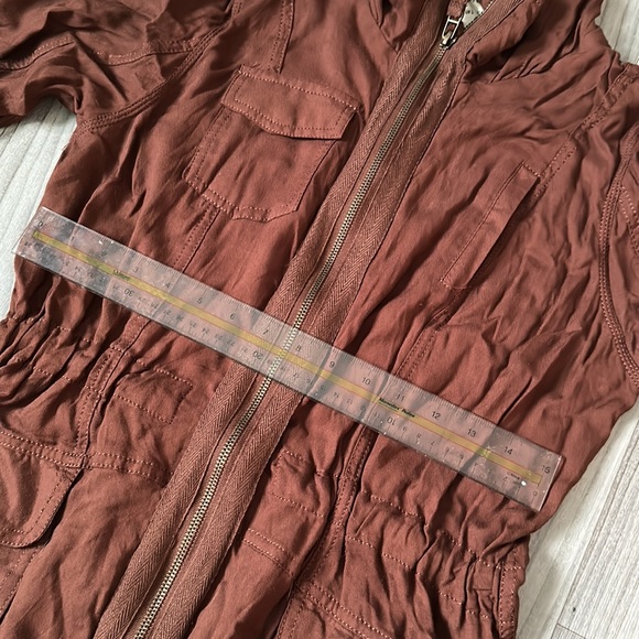 Brown Lightweight Jacket - Picture 8 of 9